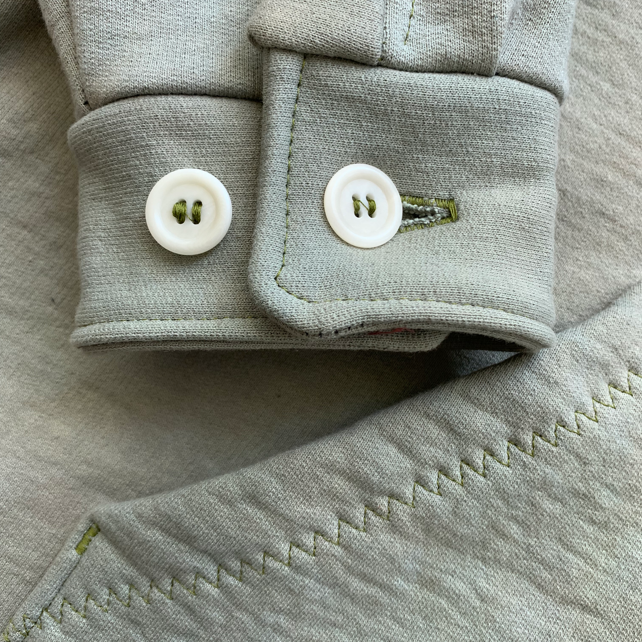 organic cotton heavy hoodie w/ wrist cuffs - XL